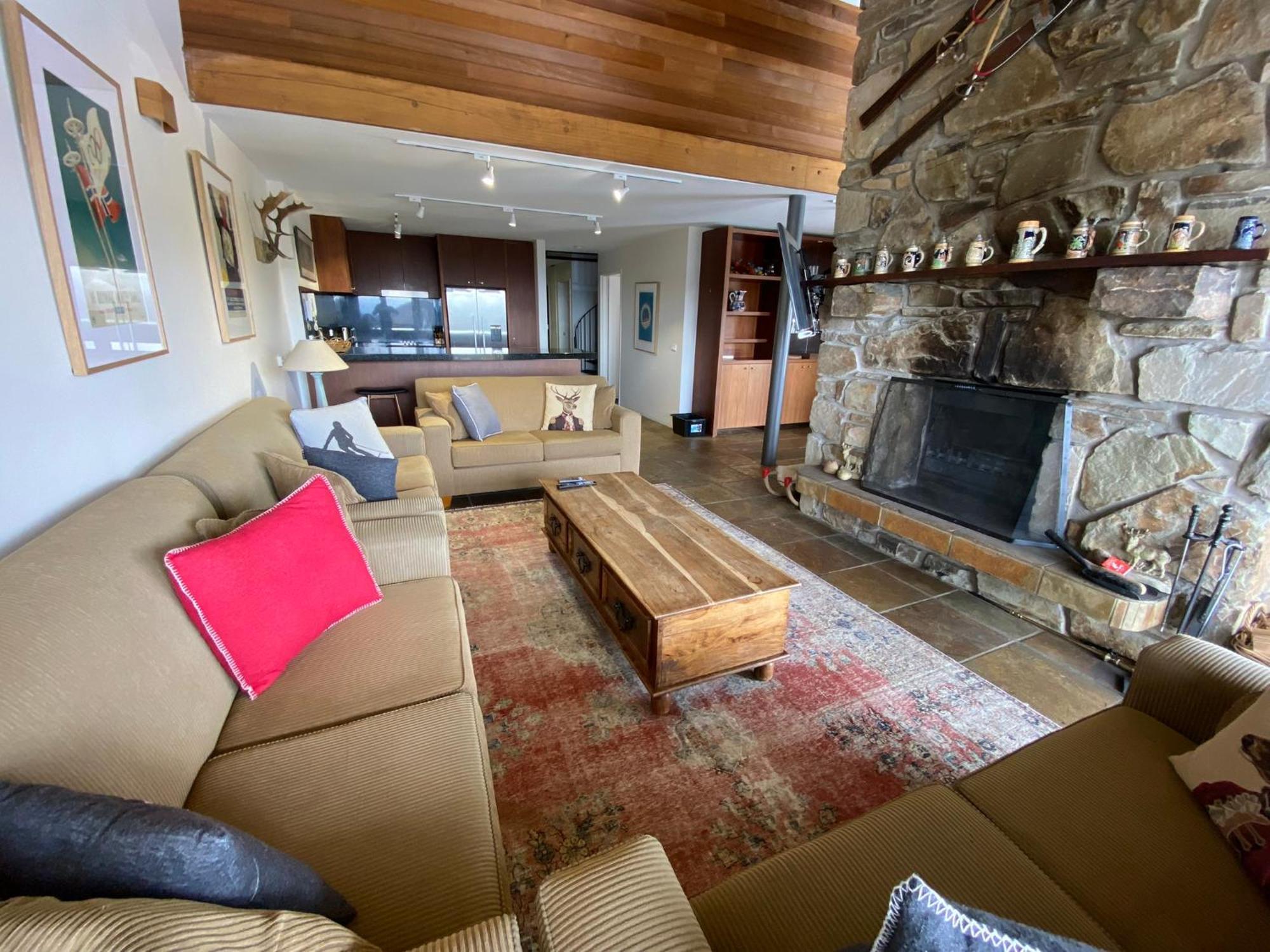 Alpine Woodsmoke Apartments フォールズ・クリーク エクステリア 写真