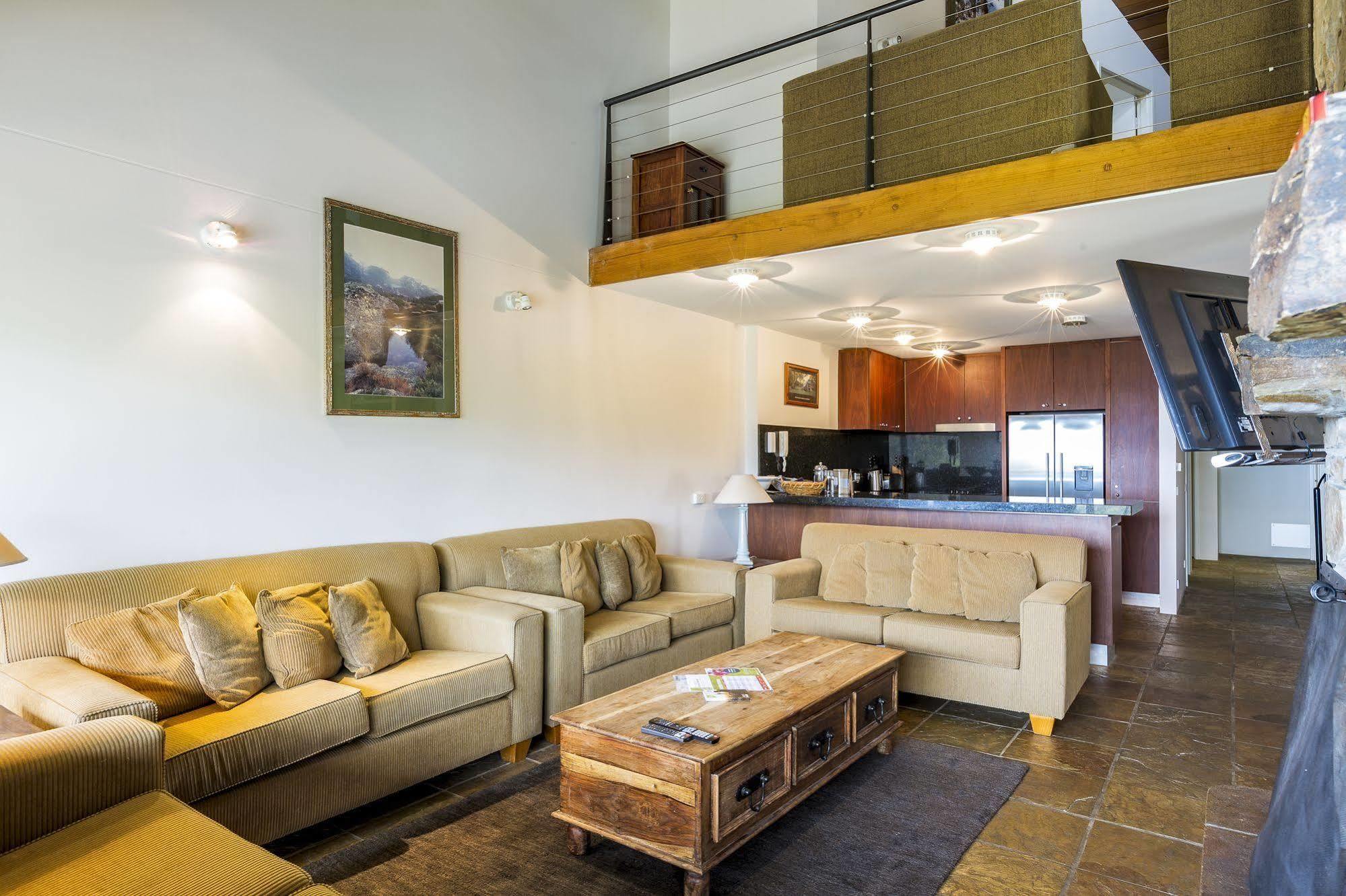 Alpine Woodsmoke Apartments フォールズ・クリーク エクステリア 写真