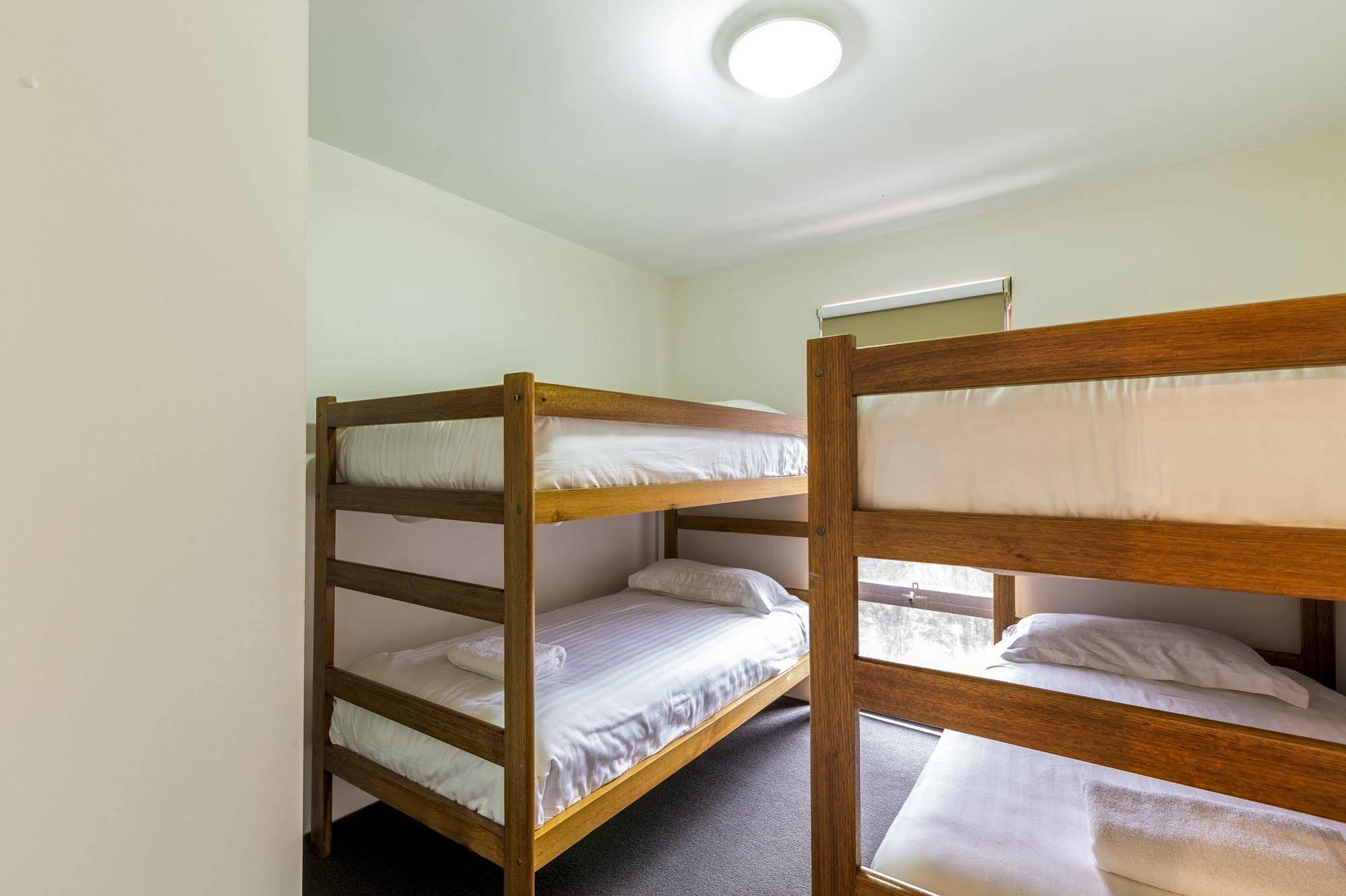 Alpine Woodsmoke Apartments フォールズ・クリーク エクステリア 写真